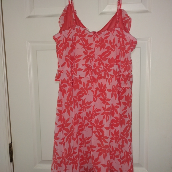 Miami CoralFloral Dress with V-Neck And Ruffles. Zip In The‎ Back. Size XL NWOT - Picture 1 of 7
